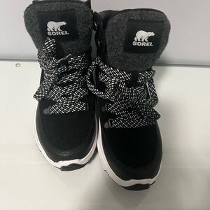 Boots women sorel new the no box